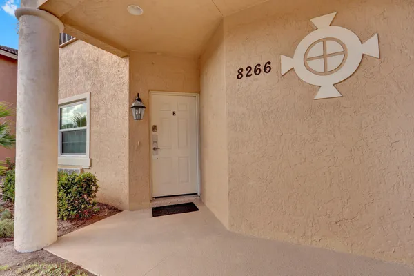$275,000 | 8266 Mulligan Circle, Unit 2611, Port St. Lucie, FL 34986
