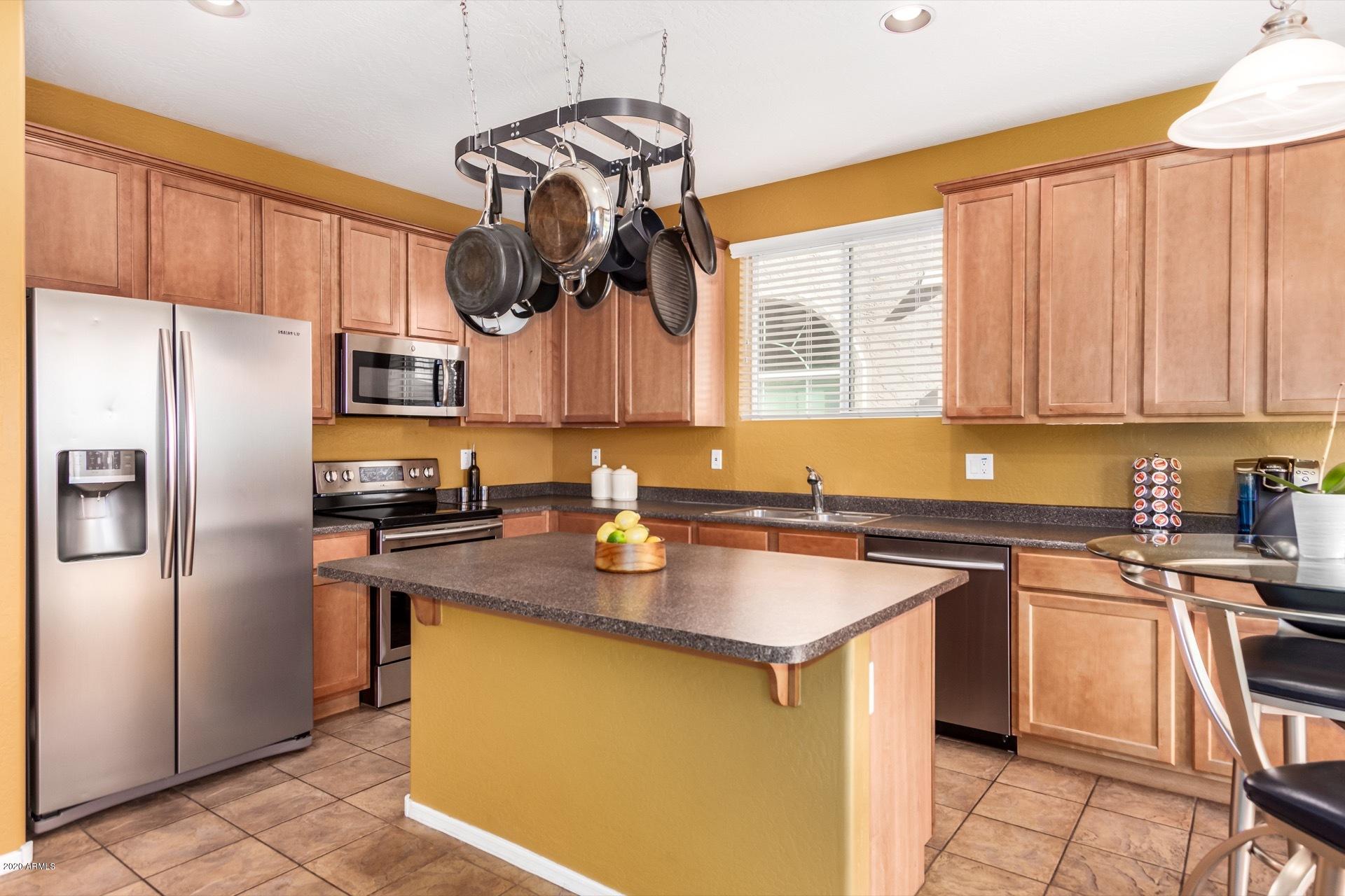2027 West Darrel Road Phoenix, AZ 85041 - Photo 8 of 25 0009-Darrel 9