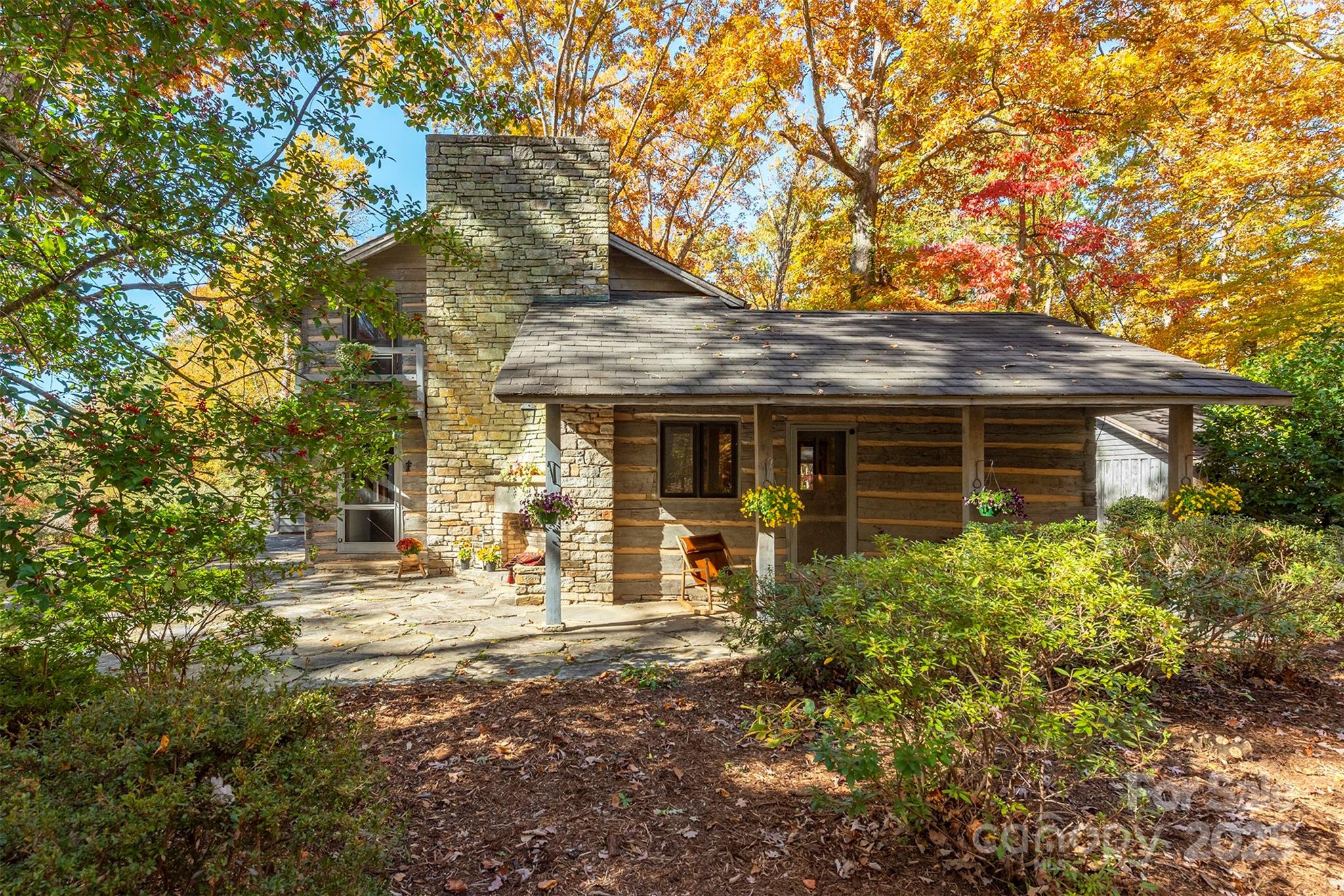 102 Weaver Mill Road Columbus, NC 28722 - Photo 2 of 43