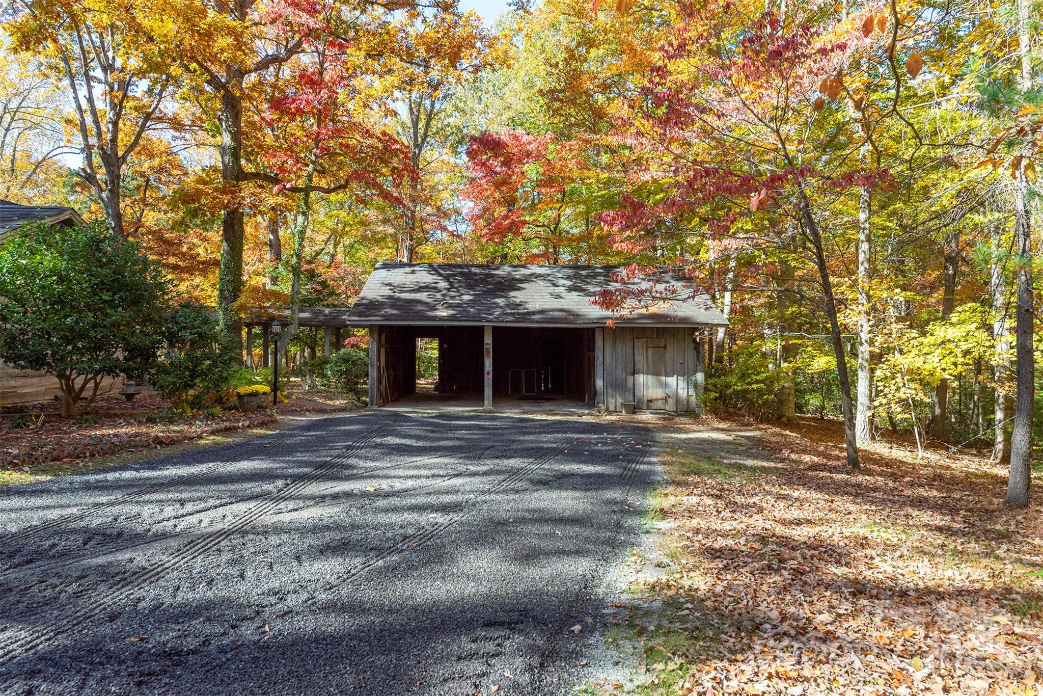 102 Weaver Mill Road Columbus, NC 28722 - Photo 38 of 43