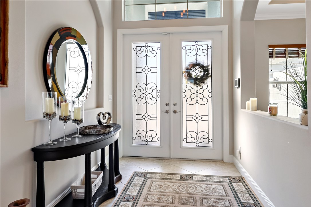 607 Yearling Trail Sebastian, FL 32958 - Photo 4 of 33 a front view of a house with garden