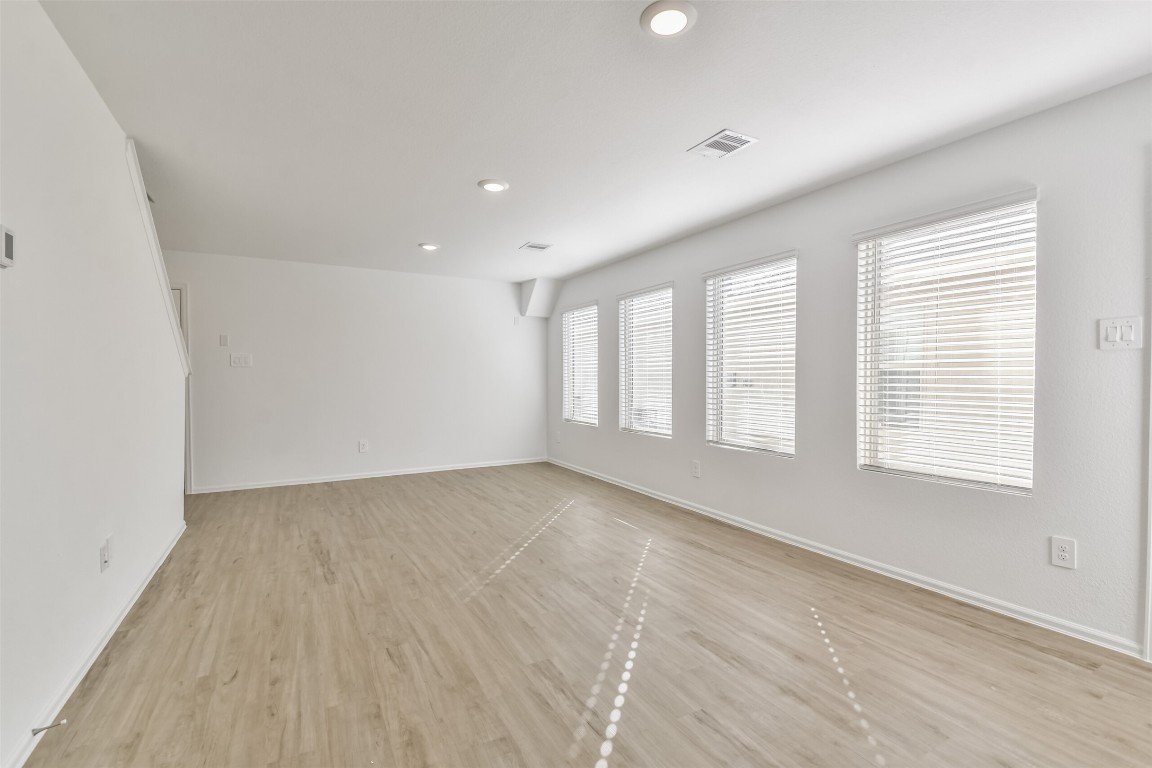 18927 Jasper Rdg Drive Hockley, TX 77447 - Photo 7 of 35