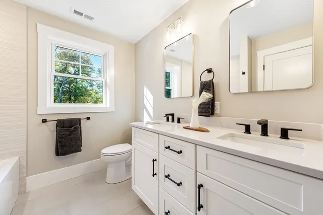 $6,800 | 110 Wilson Road, Unit 2, Bedford, MA 01730