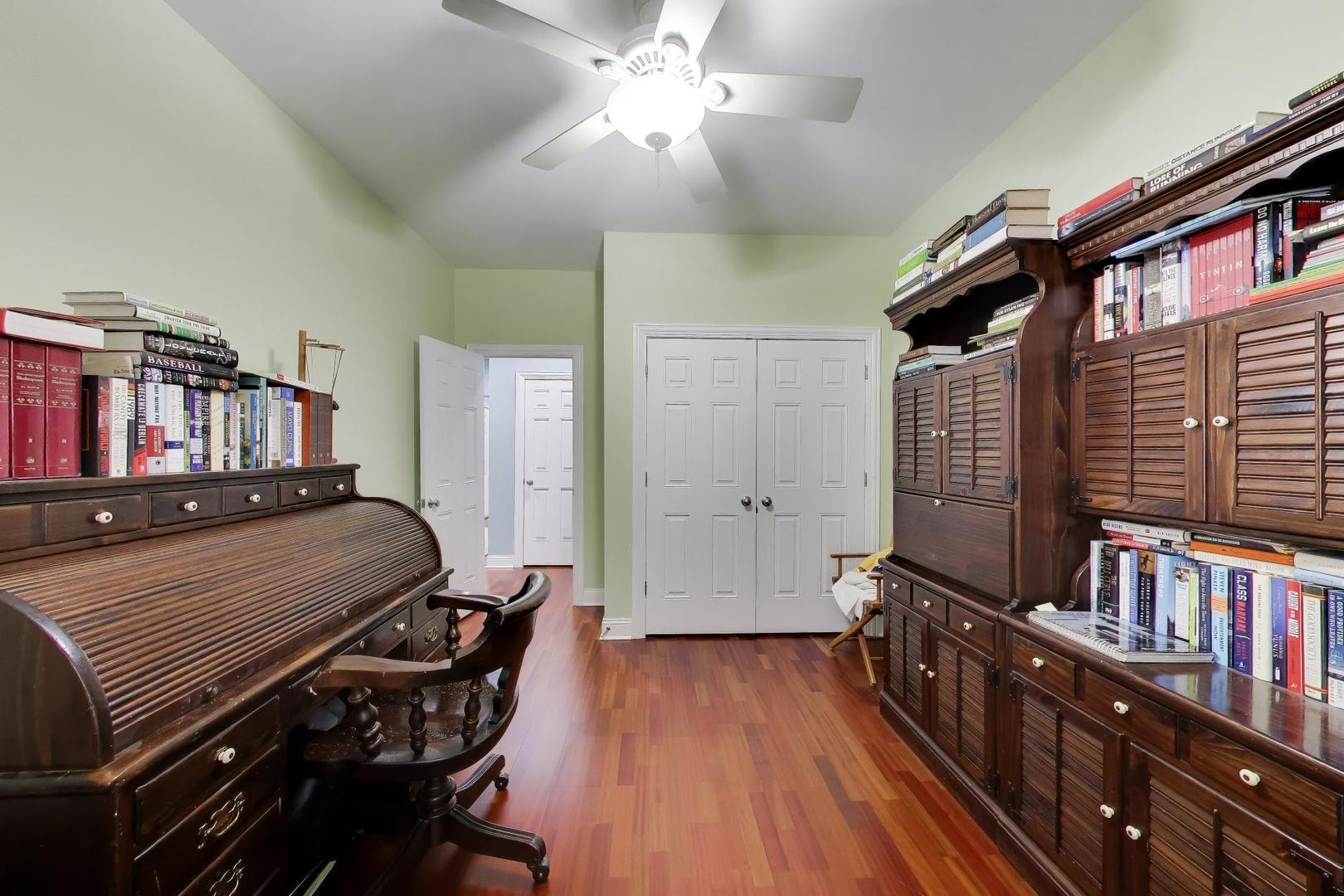 1908 West Irving Park Road, Unit 202 Chicago, IL 60613 - Photo 24 of 34 Gallery Image 24