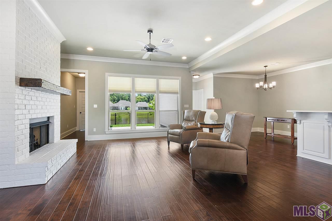 8282 Valencia Court Baton Rouge, LA 70820 - Photo 3 of 25 Overlooking lake