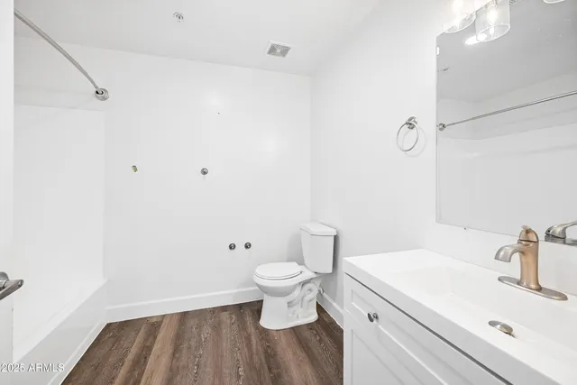 $1,699 | 3065 North 67th Avenue, Unit 229, Phoenix, AZ 85033