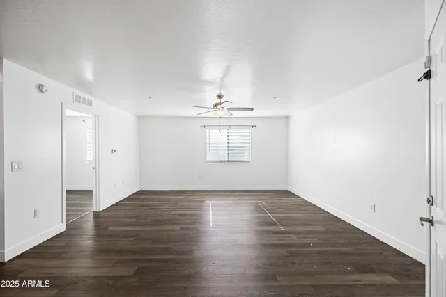 $1,699 | 3065 North 67th Avenue, Unit 229, Phoenix, AZ 85033