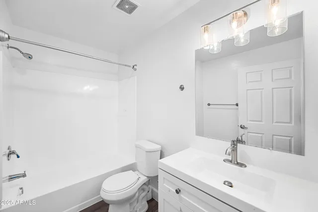 $1,699 | 3065 North 67th Avenue, Unit 229, Phoenix, AZ 85033