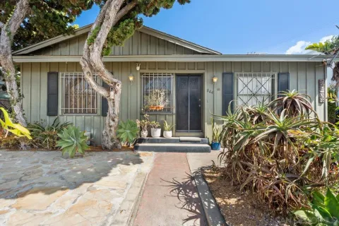$1,990,000 | 844-48 Isthmus Court, San Diego, CA 92109