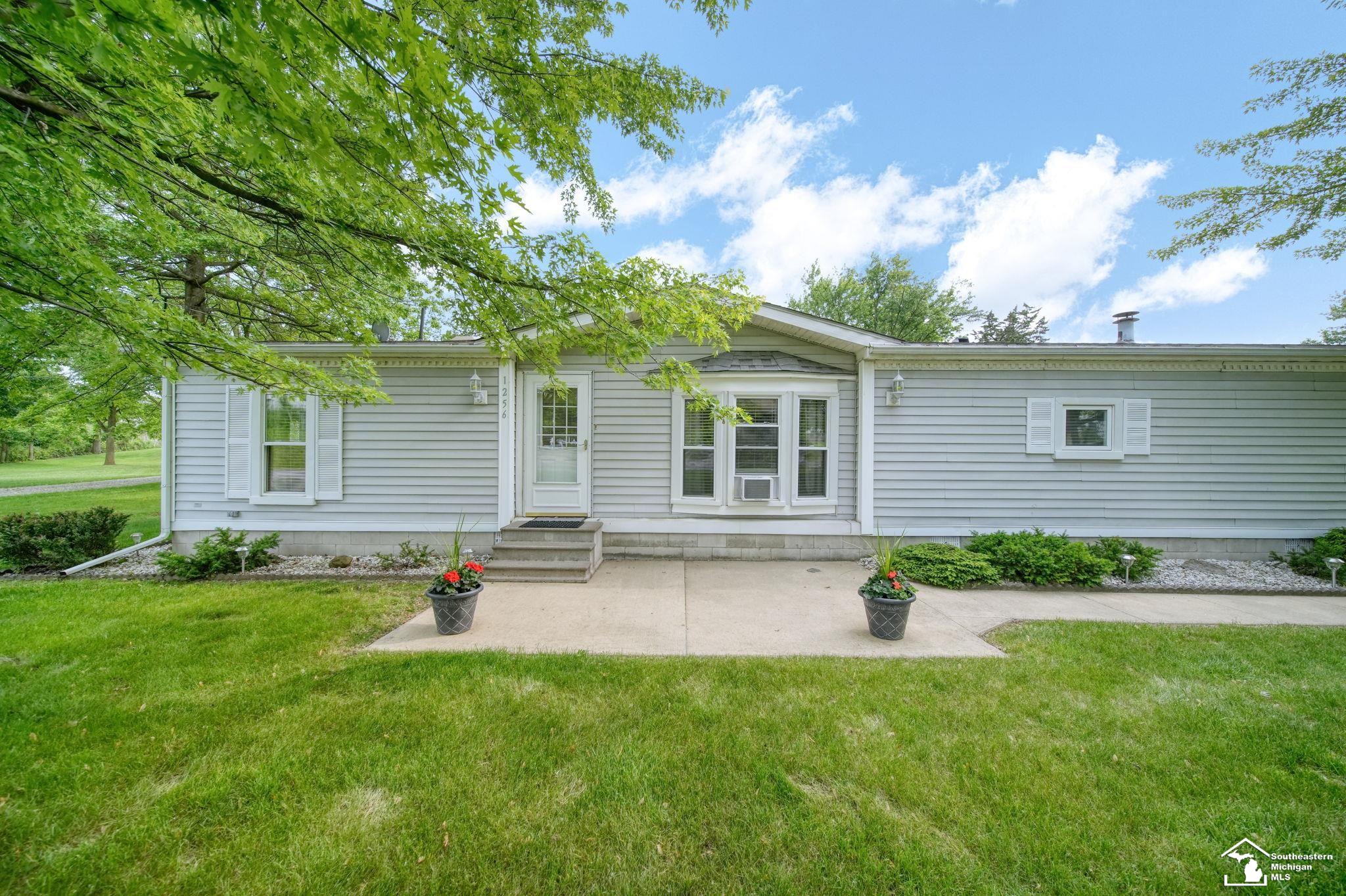 1256 Sandy Creek Road Monroe, MI 48162 - Photo 1 of 61 50178694-2ba1b490-bdc0-4cd3-9657-d43f6b0afecd.JPG