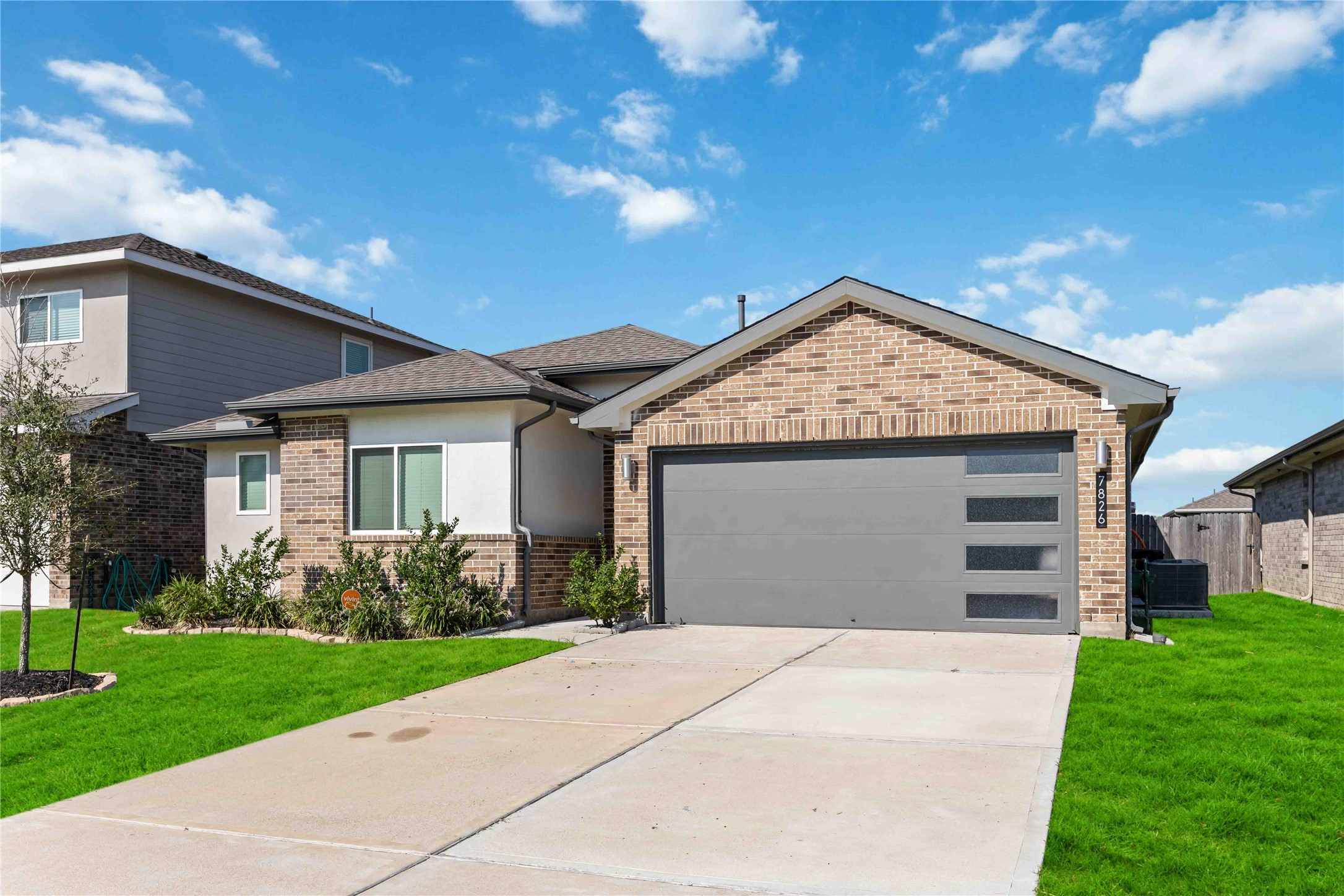 7826 Cattleman Vly Drive Rosharon, TX 77583 - Photo 2 of 29 a front view of house with a yard