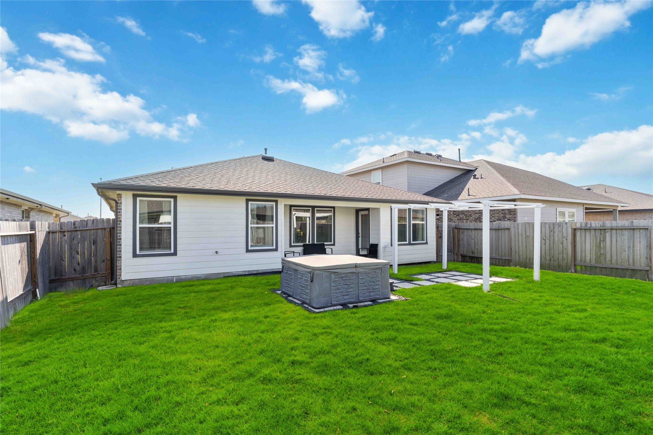7826 Cattleman Vly Drive Rosharon, TX 77583 - Photo 29 of 29 a front view of house with yard and green space