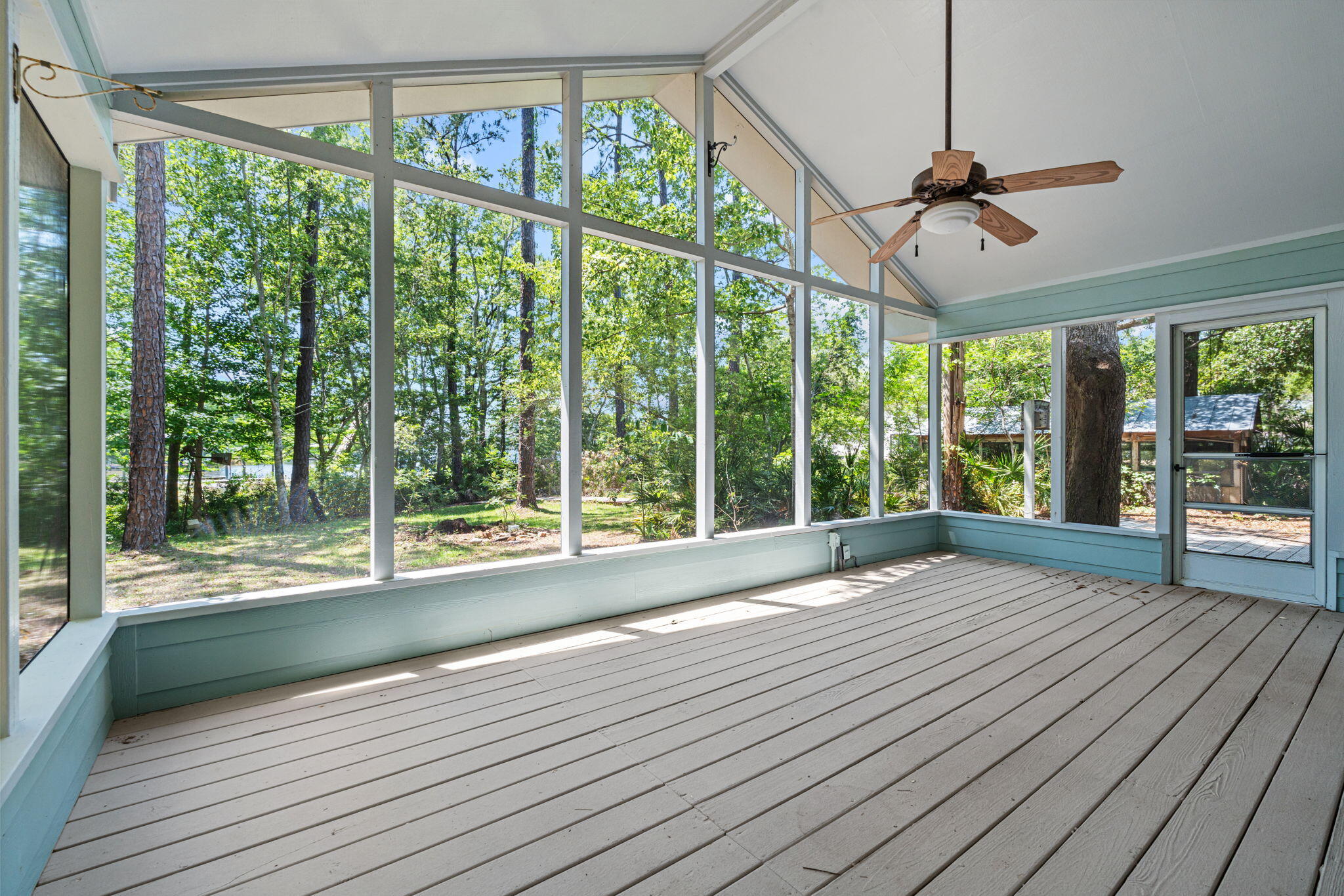 722 Mallet Bayou Road Freeport, FL 32439 - Photo 31 of 47 31-web-or-mls-722 Mallet-31