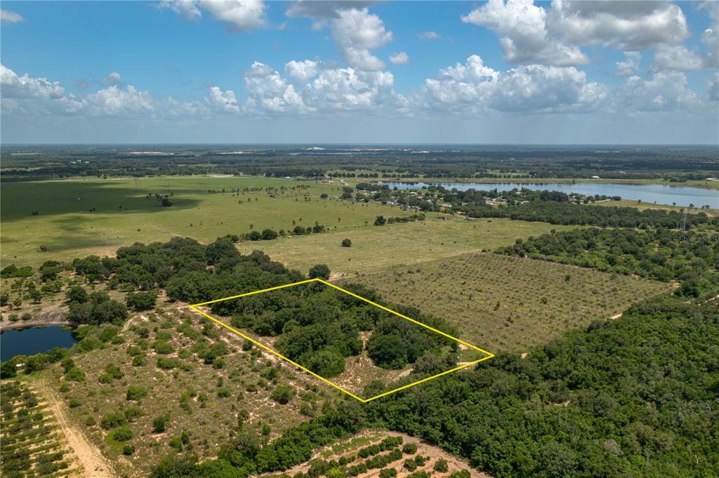 Foxrun Road Lake Wales, FL 33898 - Photo 1 of 1 a view of a ocean view