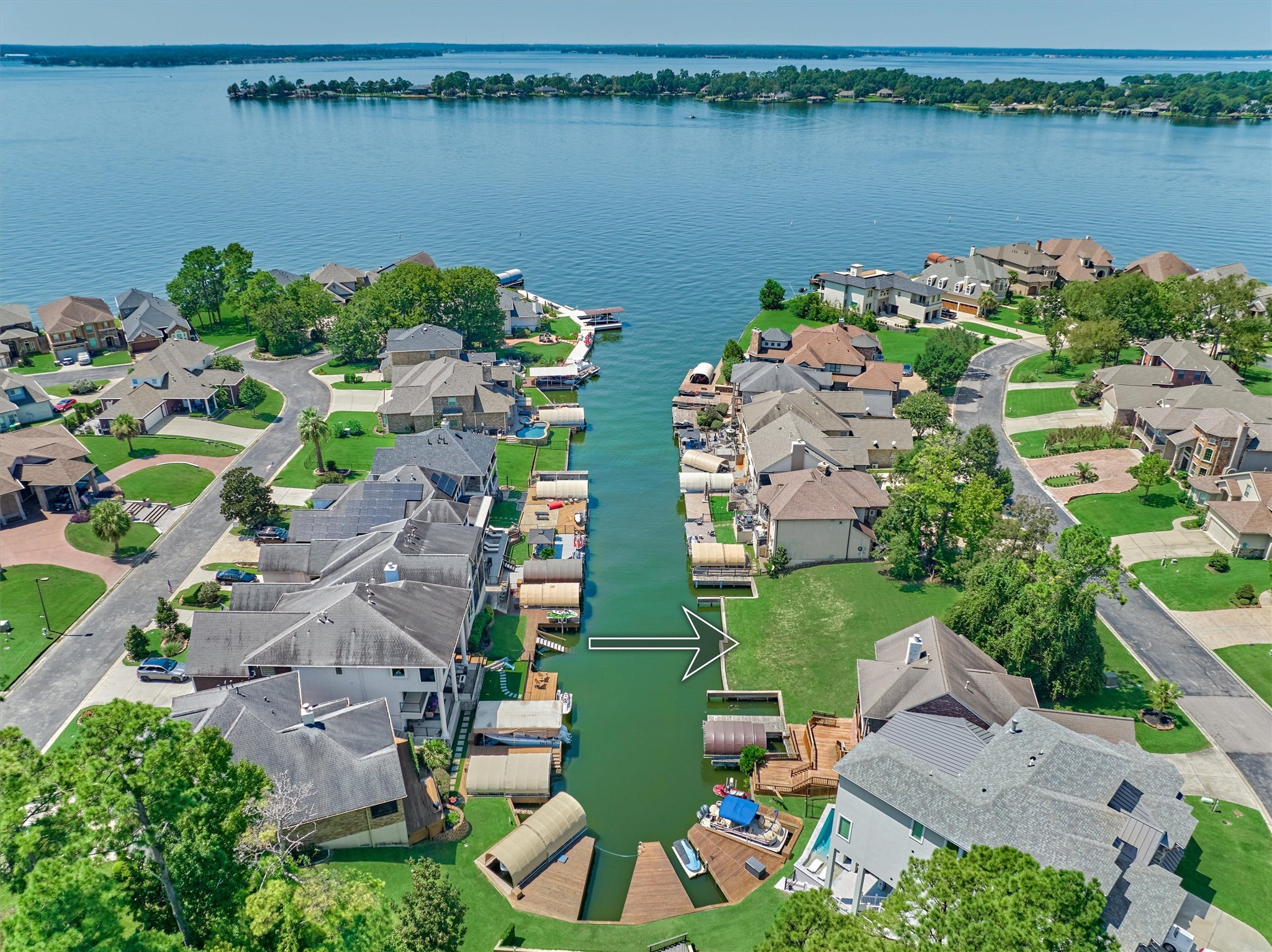 12346 Pebble View Drive Conroe, TX 77304 - Photo 2 of 21 Beautiful Lake Conroe!