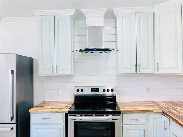 $105,000 | 604 South Holly Street, Bunkie, LA 71322