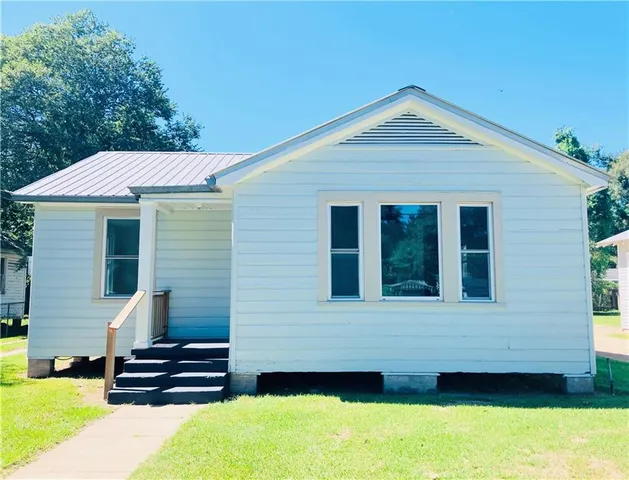 $105,000 | 604 South Holly Street, Bunkie, LA 71322
