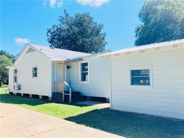 $105,000 | 604 South Holly Street, Bunkie, LA 71322