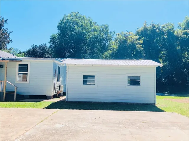 $105,000 | 604 South Holly Street, Bunkie, LA 71322