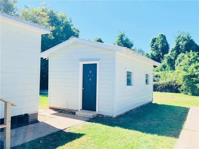 $105,000 | 604 South Holly Street, Bunkie, LA 71322