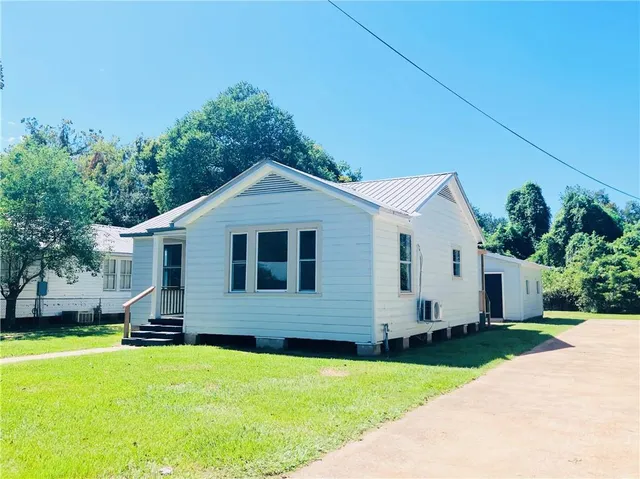 $105,000 | 604 South Holly Street, Bunkie, LA 71322