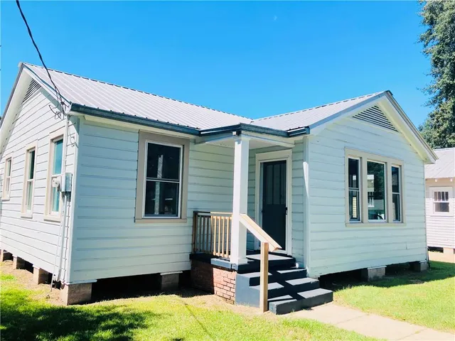 $105,000 | 604 South Holly Street, Bunkie, LA 71322