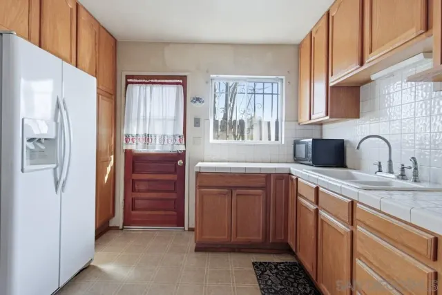 $599,000 | 1015 Cedar Brook, Escondido, CA 92025