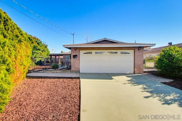 $599,000 | 1015 Cedar Brook, Escondido, CA 92025