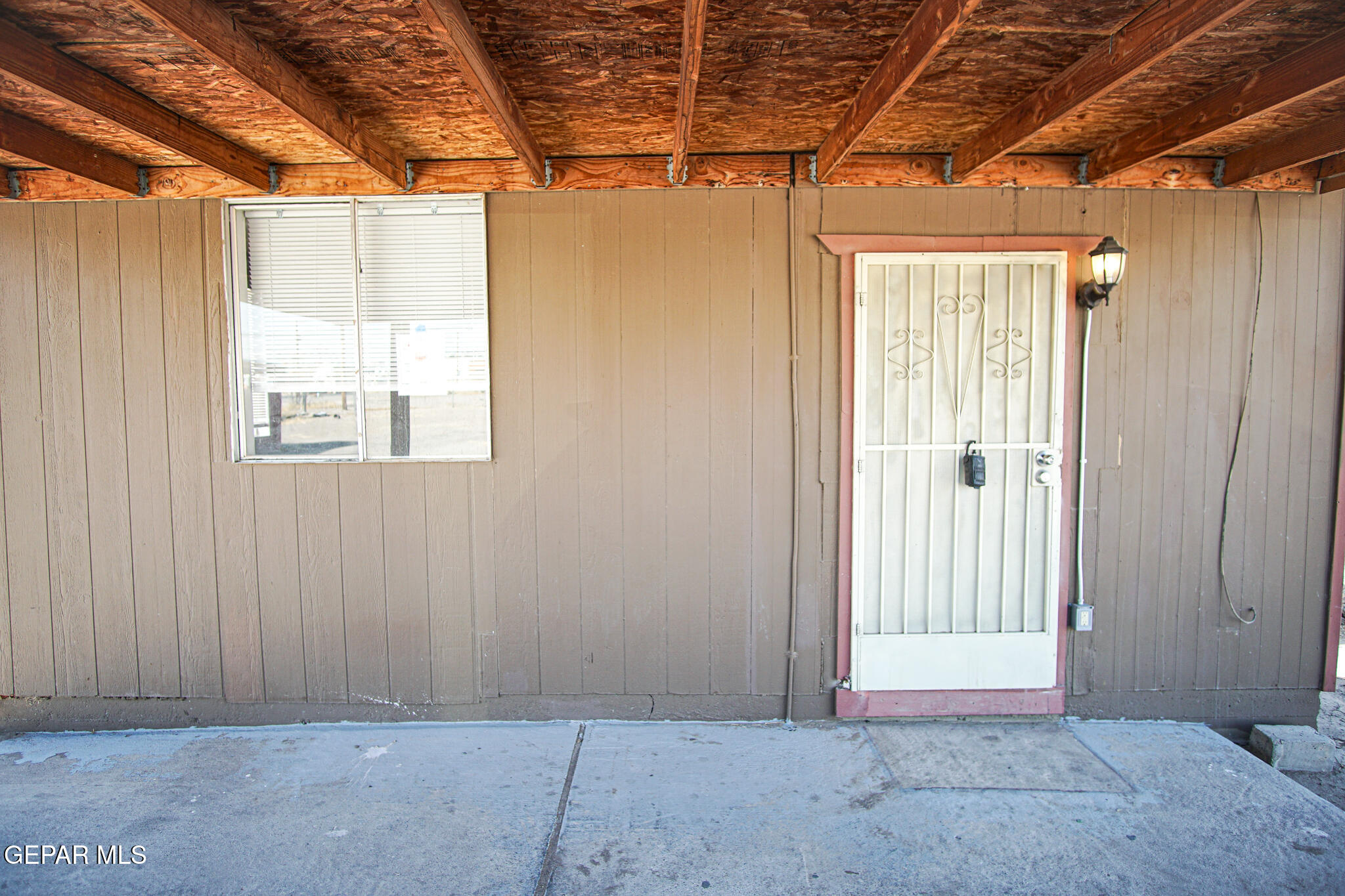 7161 Dale Road, Unit 2 El Paso, TX 79915 - Photo 1 of 13 Front View