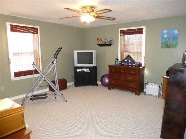 20 Merrymount Road Weymouth, MA 02190 - Photo 12 of 24 Gallery Image 12