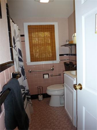 20 Merrymount Road Weymouth, MA 02190 - Photo 18 of 24 Gallery Image 18