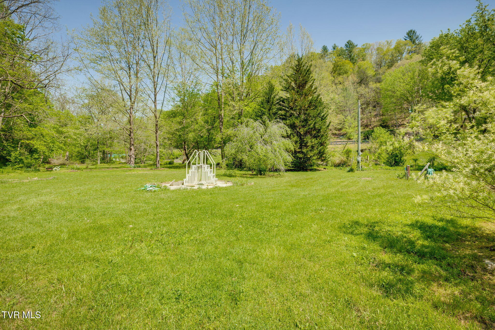 120 Bear Hollow Road Bristol, TN 37620 - Photo 23 of 43 024