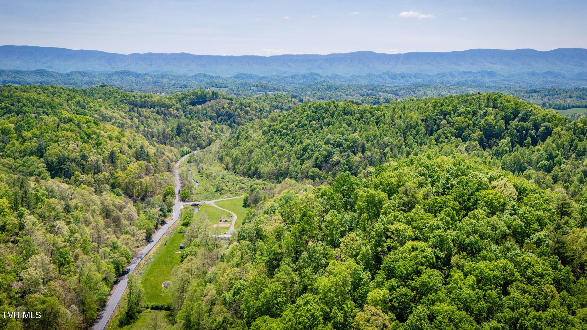 120 Bear Hollow Road Bristol, TN 37620 - Photo 31 of 43 108