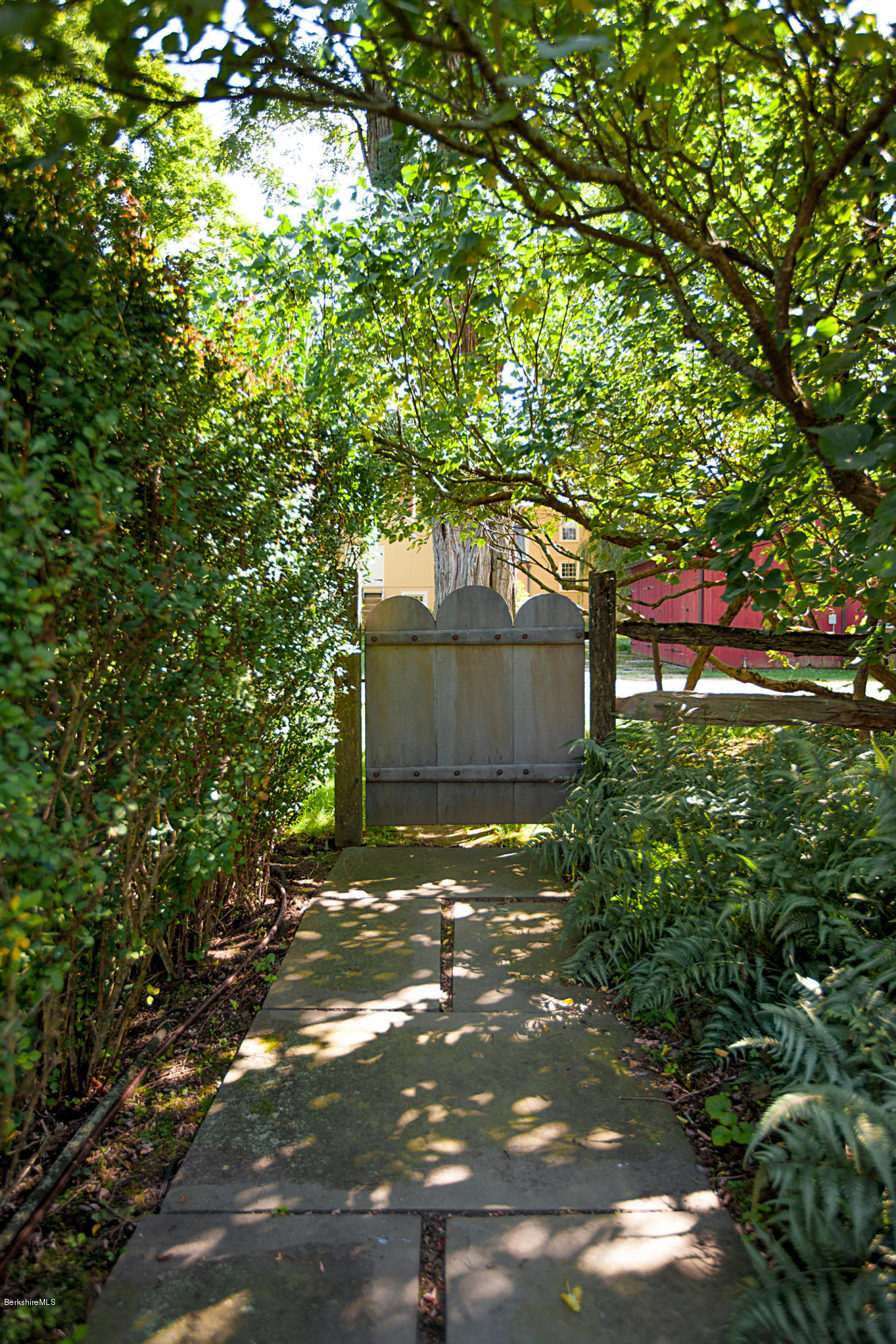 795 Rannapo Road Sheffield, MA 01257 - Photo 37 of 50 Walkway