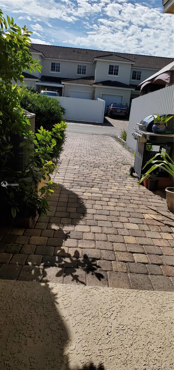 14140 Southwest 275th Street, Unit 1 Homestead, FL 33032 - Photo 8 of 25