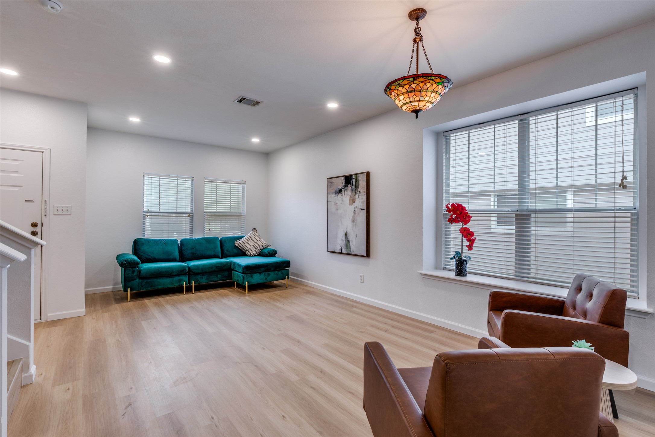 814 Bogart Road Cedar Park, TX 78613 - Photo 2 of 25 a living room with furniture and a window