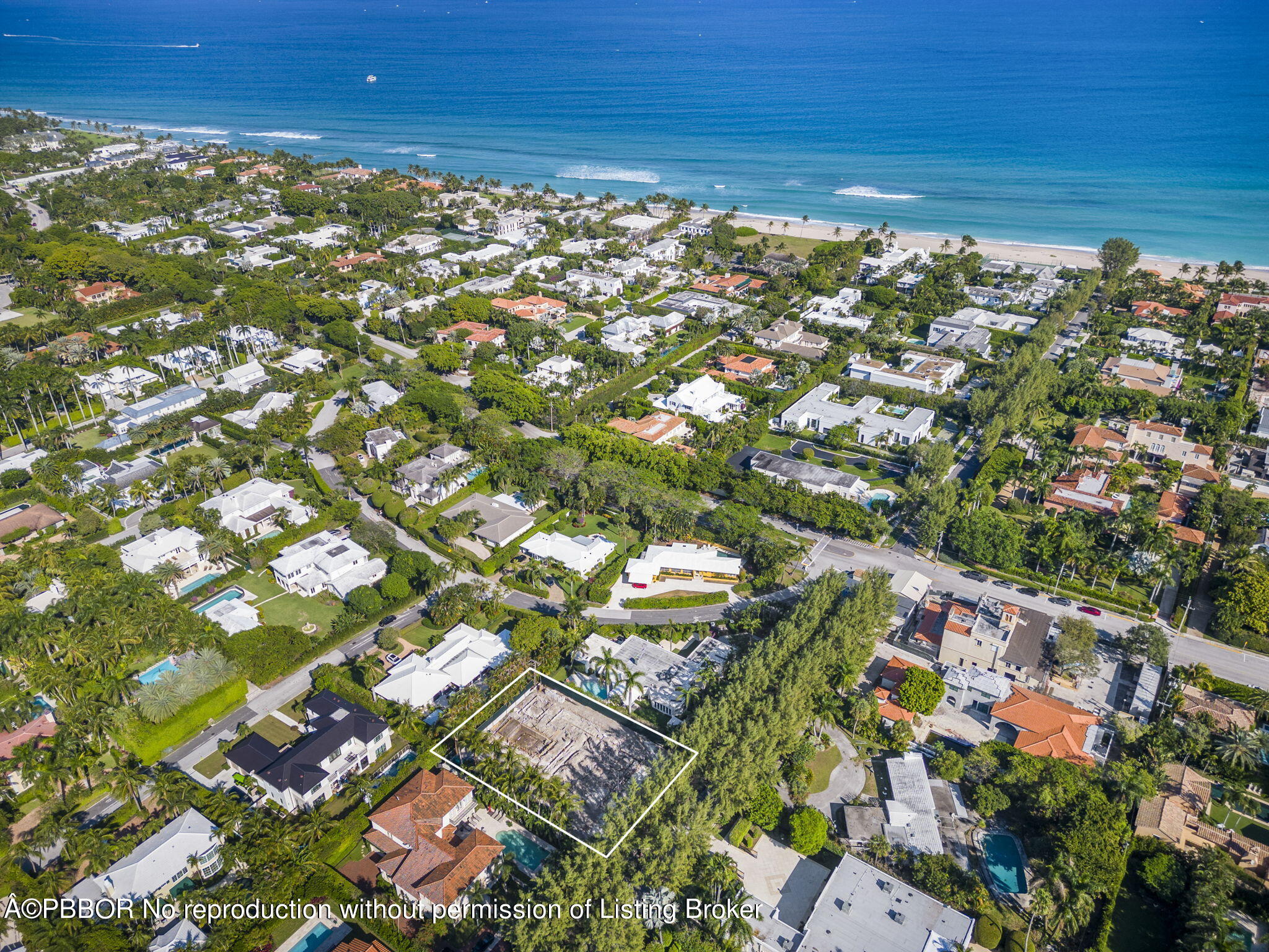 225 Wells Road Palm Beach, FL 33480 - Photo 4 of 12 a view of a city
