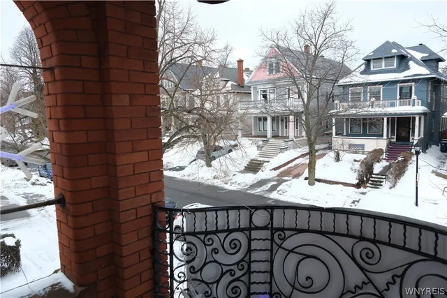 $1,575 | 82 Fargo Avenue, Unit 5, Buffalo, NY 14201