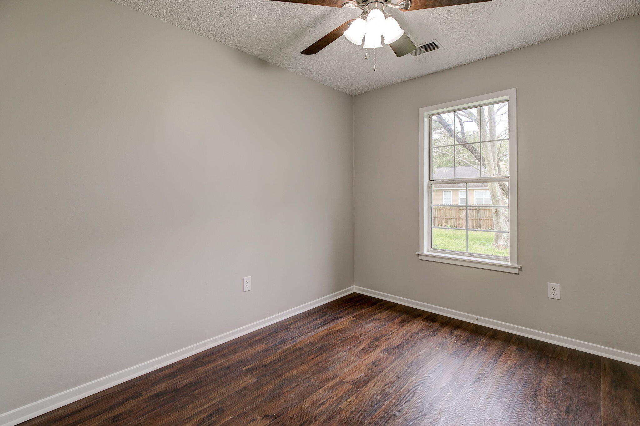 131 Two Hitch Road Goose Creek, SC 29445 - Photo 14 of 36 14-web-or-mls-131 Two Hitch-210