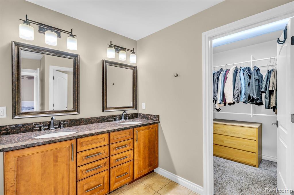 5274 Stillwater Road Bay City, MI 48706 - Photo 15 of 25 Gallery Image 15
