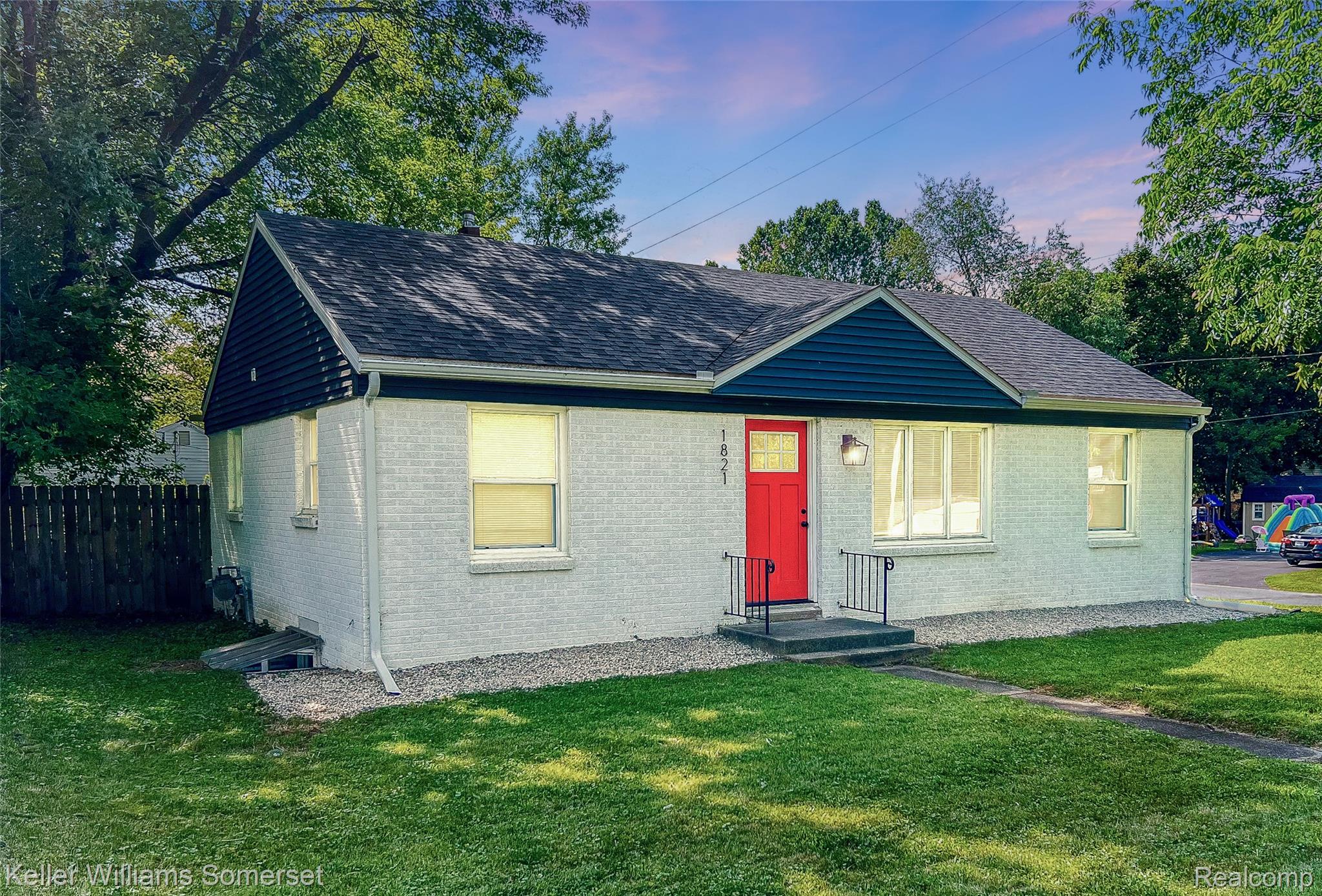 1821 Nazareth Road Kalamazoo, MI 49048 - Photo 2 of 20 Front house