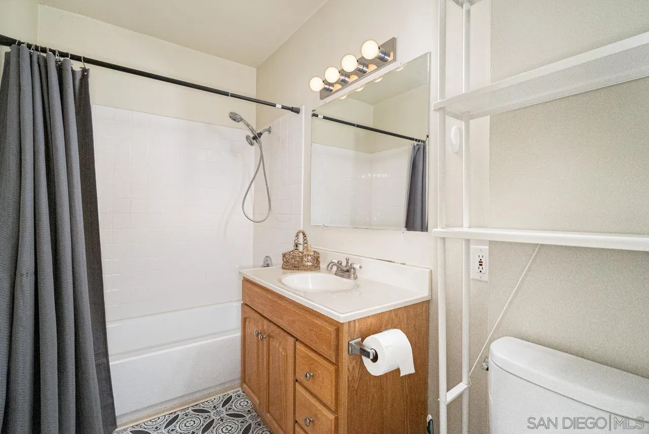 11467 Fuerte Farms Road El Cajon, CA 92020 - Photo 23 of 40 Gallery Image 23