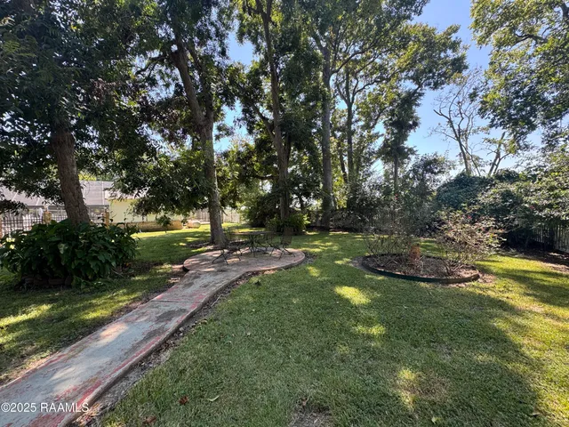 $179,500 | 15736 St Elmo Road, Erath, LA 70533