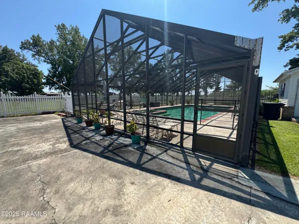 $179,500 | 15736 St Elmo Road, Erath, LA 70533