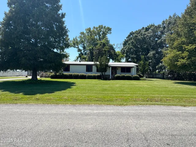 $179,500 | 15736 St Elmo Road, Erath, LA 70533