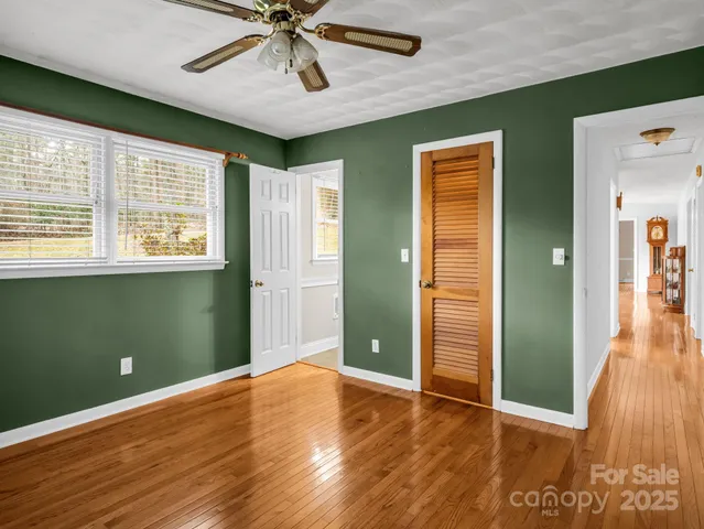 $590,000 | 136 Old Tanglewood Trail, Hendersonville, NC 28739