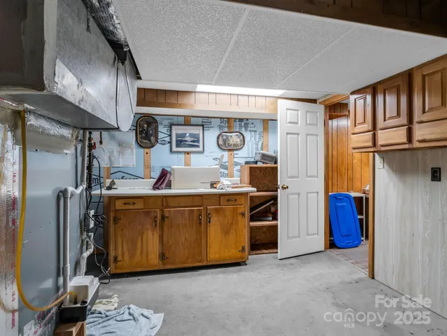 $590,000 | 136 Old Tanglewood Trail, Hendersonville, NC 28739