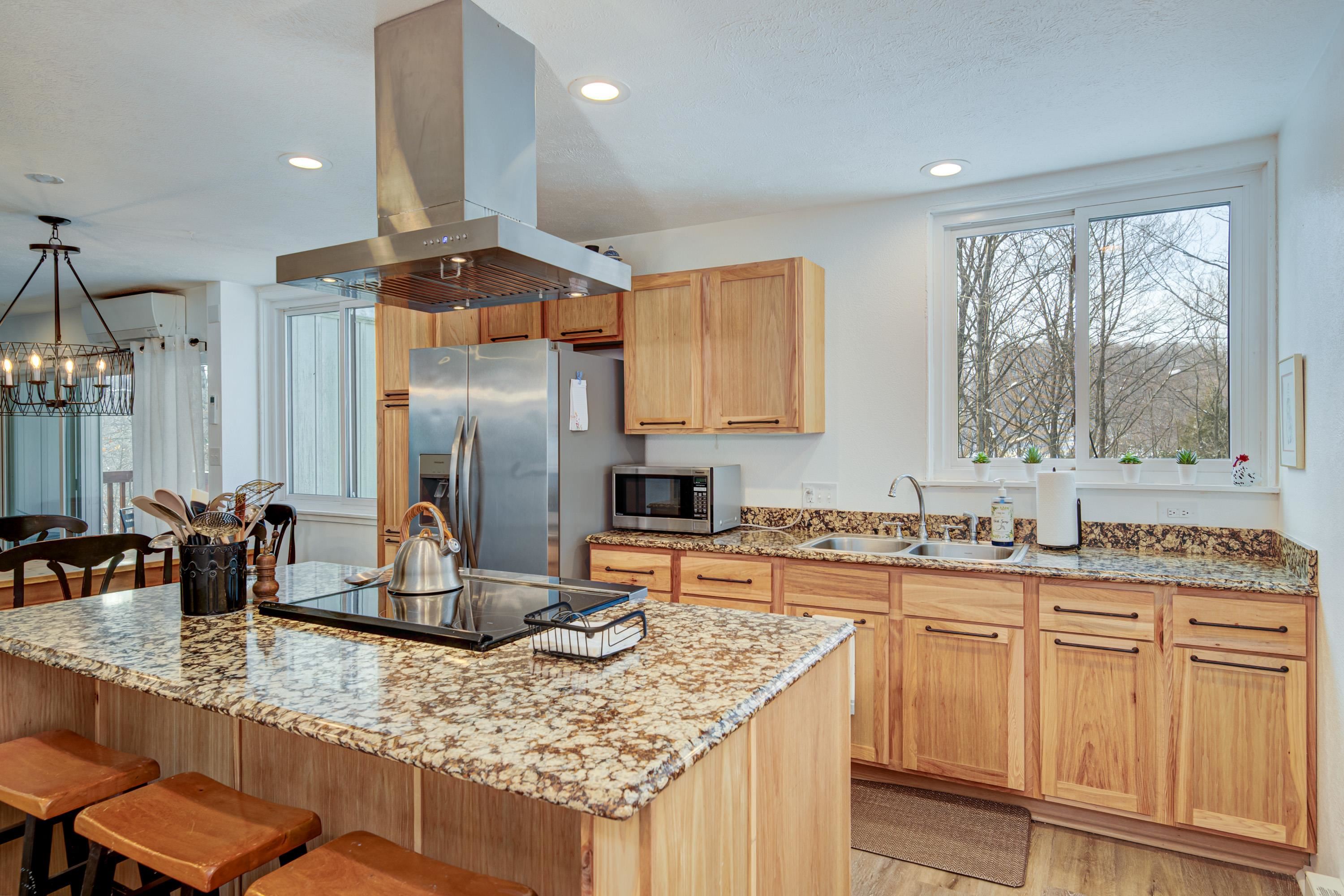 10968 Blue Ridge Lane, Unit 26 Traverse City, MI 49684 - Photo 2 of 37 Gallery Image 2
