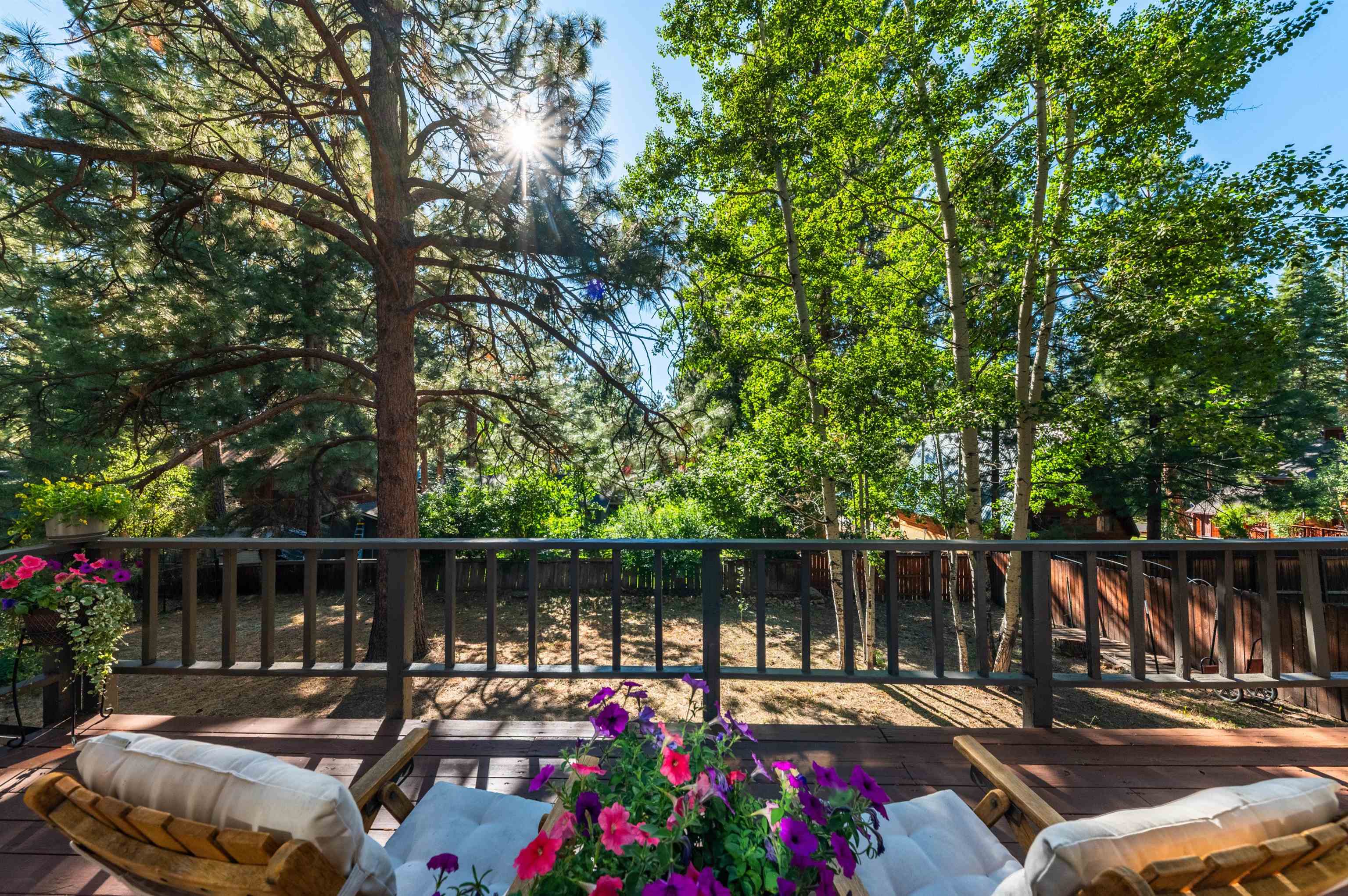10644 Codogan Street Truckee, CA 96161 - Photo 4 of 28 a front view of a house with patio