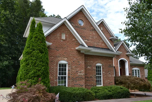 $639,900 | 20095 Hortenstine Place, Abingdon, VA 24211